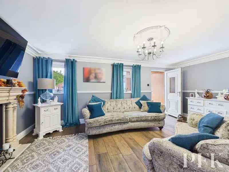 3 bed property for sale