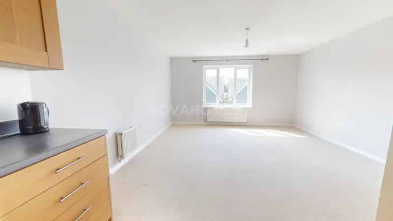 2 Bedroom Flat House to Rent