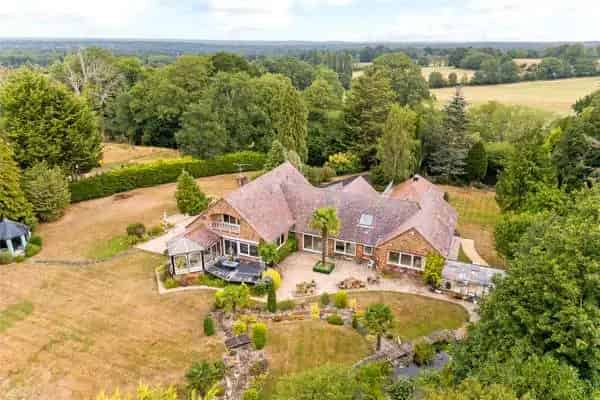 Jubilee Road, Finchampstead, Wokingham, Berkshire, RG40 3RU | Property for sale | Savills