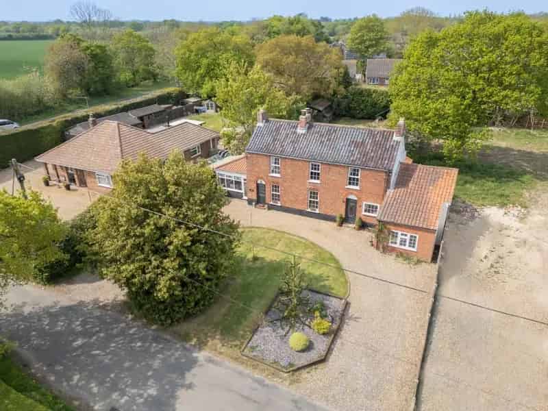 Detached House for sale with 5 bedrooms, Sutton