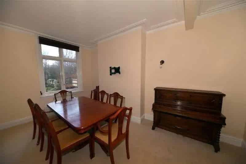 4 bed house for sale