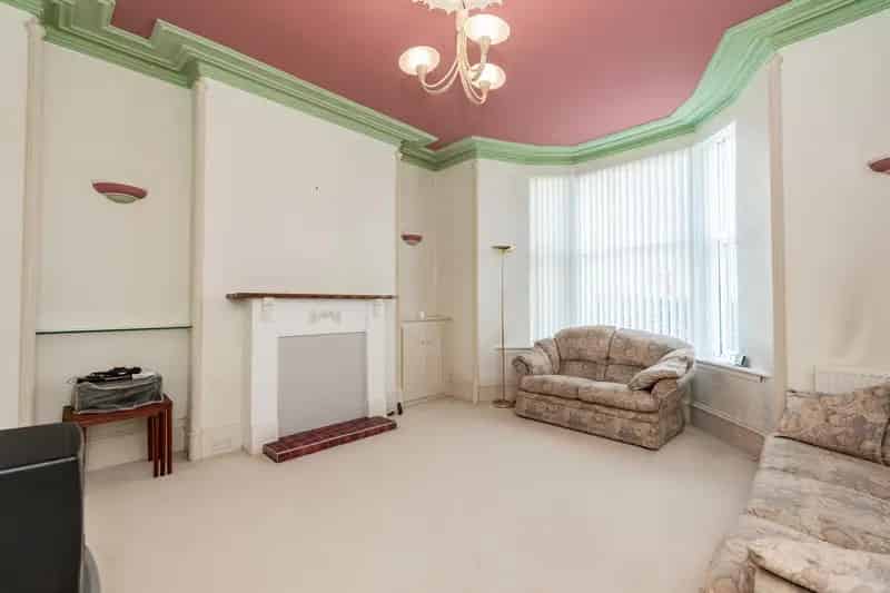 Flat For Rent , 115,117, Clifton Road, Aberdeen City, Scotland