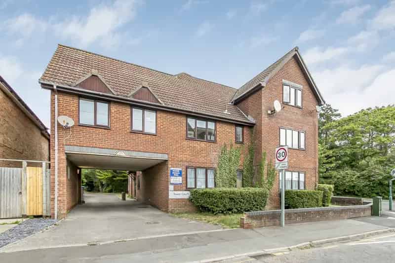 1 bedroom Flat
 For Sale